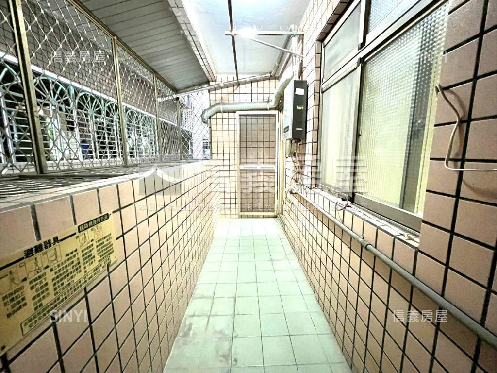 低公設長安商圈電梯三房房屋室內格局與周邊環境