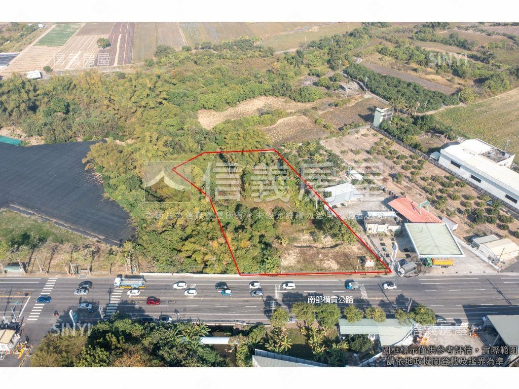 台南新化近國八臨路土地房屋室內格局與周邊環境