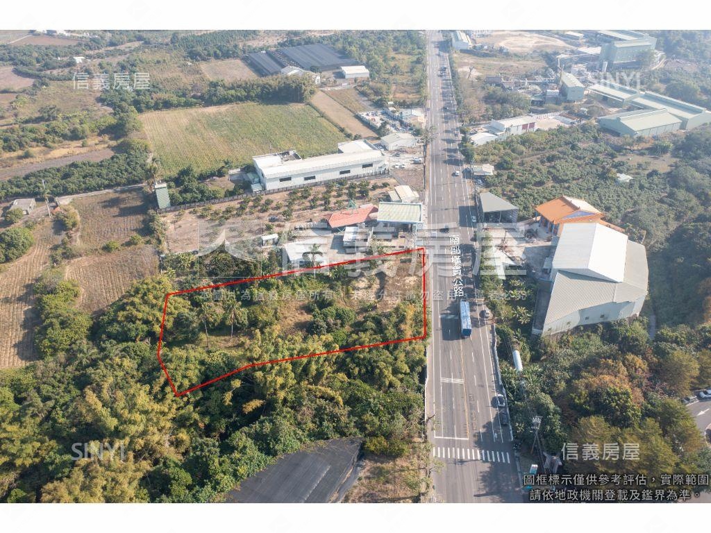 台南新化近國八三臨路土地房屋室內格局與周邊環境