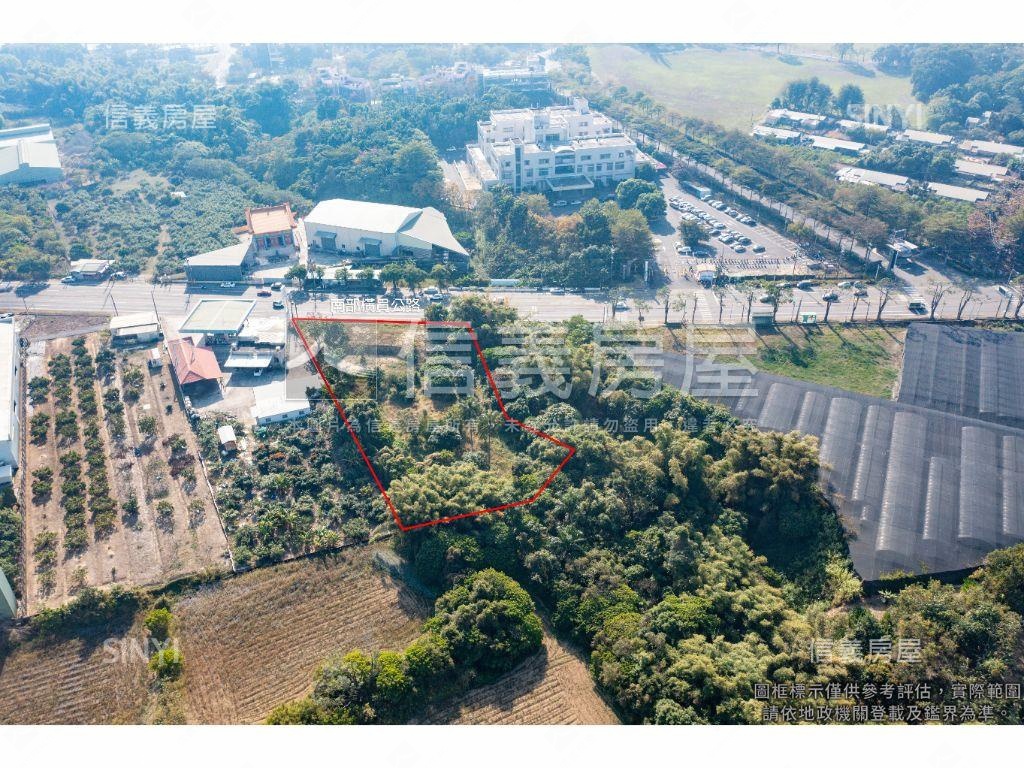 台南新化近國八三臨路土地房屋室內格局與周邊環境