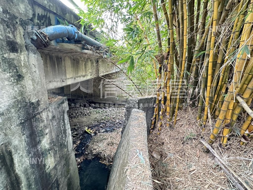 台南新化近國八三臨路土地房屋室內格局與周邊環境