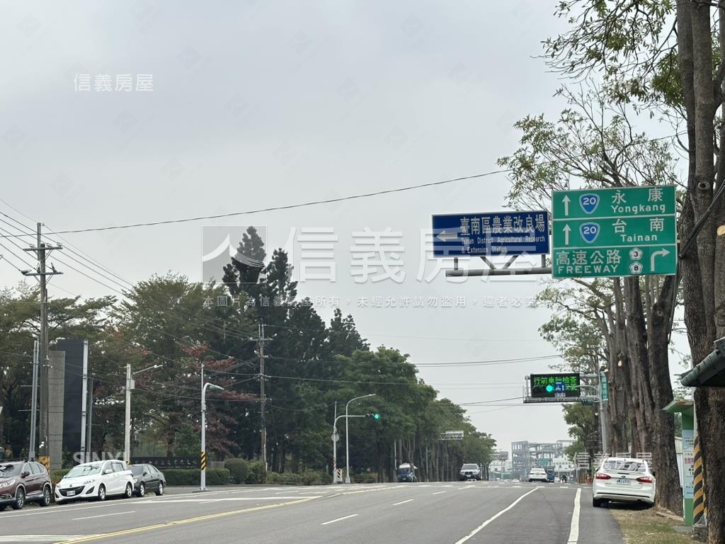 台南新化近國八三臨路土地房屋室內格局與周邊環境