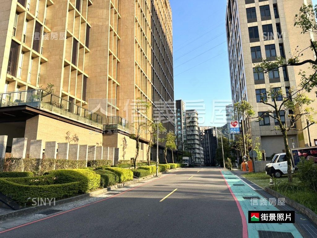 品美學挑高邊間美屋房屋室內格局與周邊環境