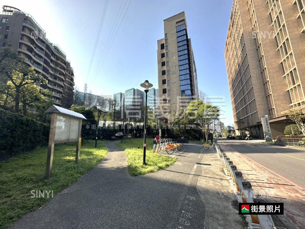 品美學挑高邊間美屋房屋室內格局與周邊環境