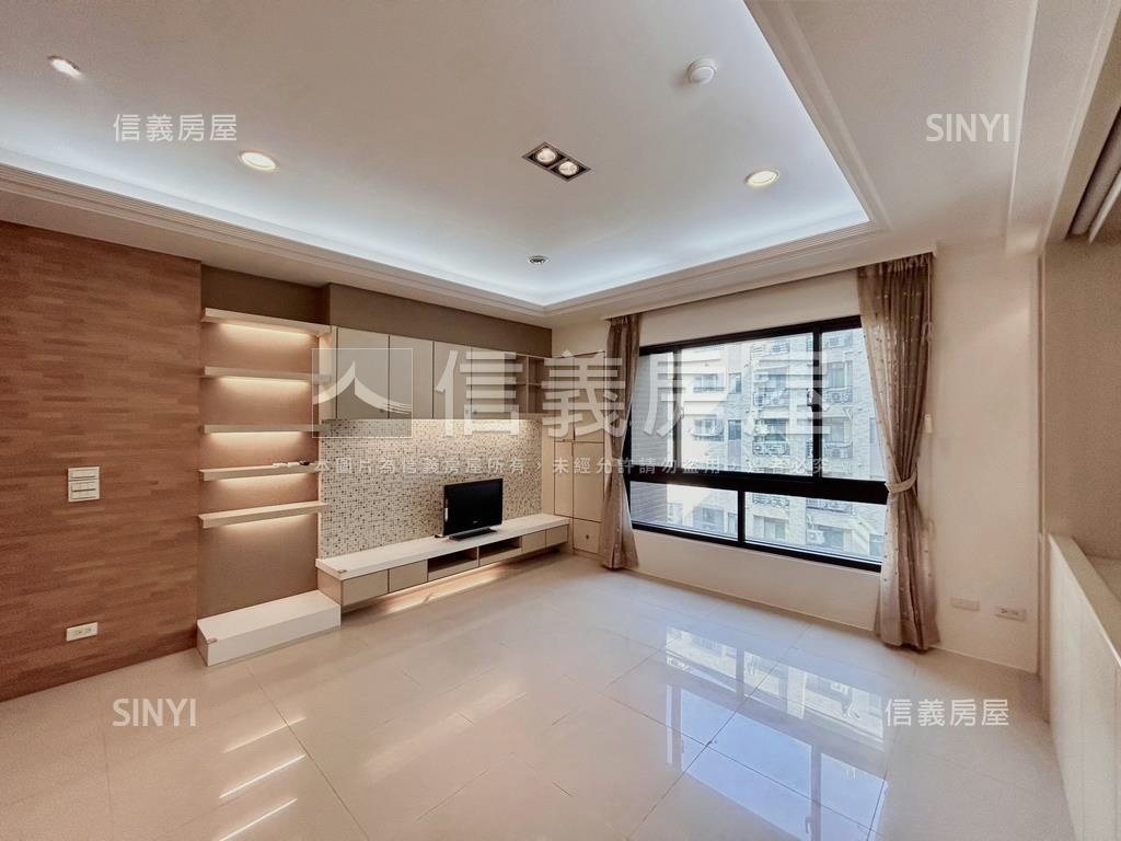 高鐵區藝術家雙車位美屋房屋室內格局與周邊環境