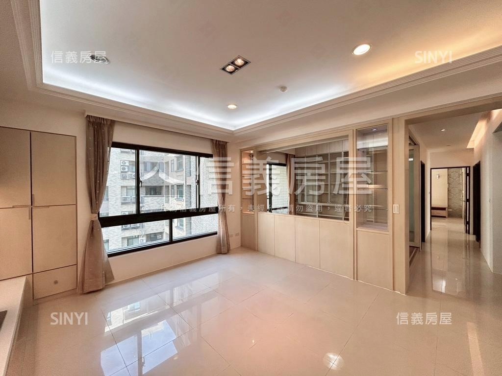 高鐵區藝術家雙車位美屋房屋室內格局與周邊環境