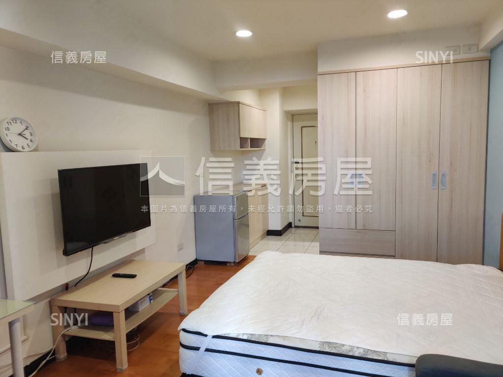 近ＳＯＧＯ美村路獨洗套房房屋室內格局與周邊環境