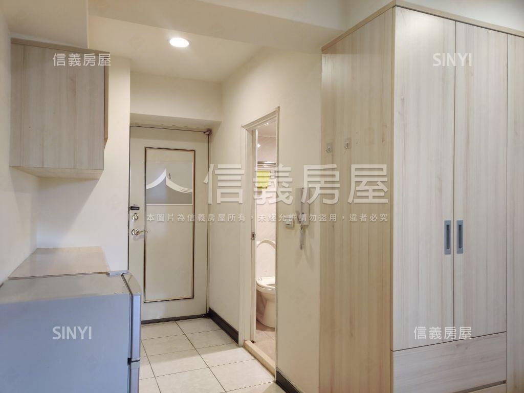 近ＳＯＧＯ美村路獨洗套房房屋室內格局與周邊環境