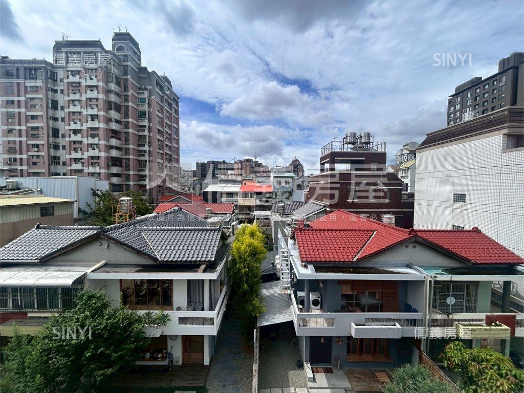 西區百萬裝潢咖啡廳房屋室內格局與周邊環境