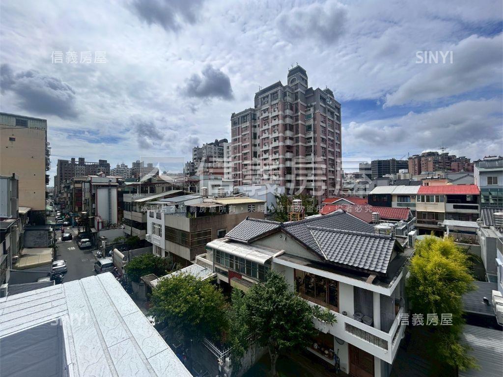 西區百萬裝潢咖啡廳房屋室內格局與周邊環境
