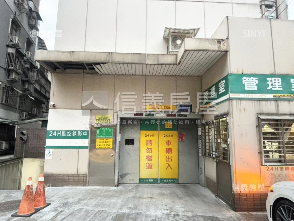 玉成公園旁低總價塔式車位房屋室內格局與周邊環境