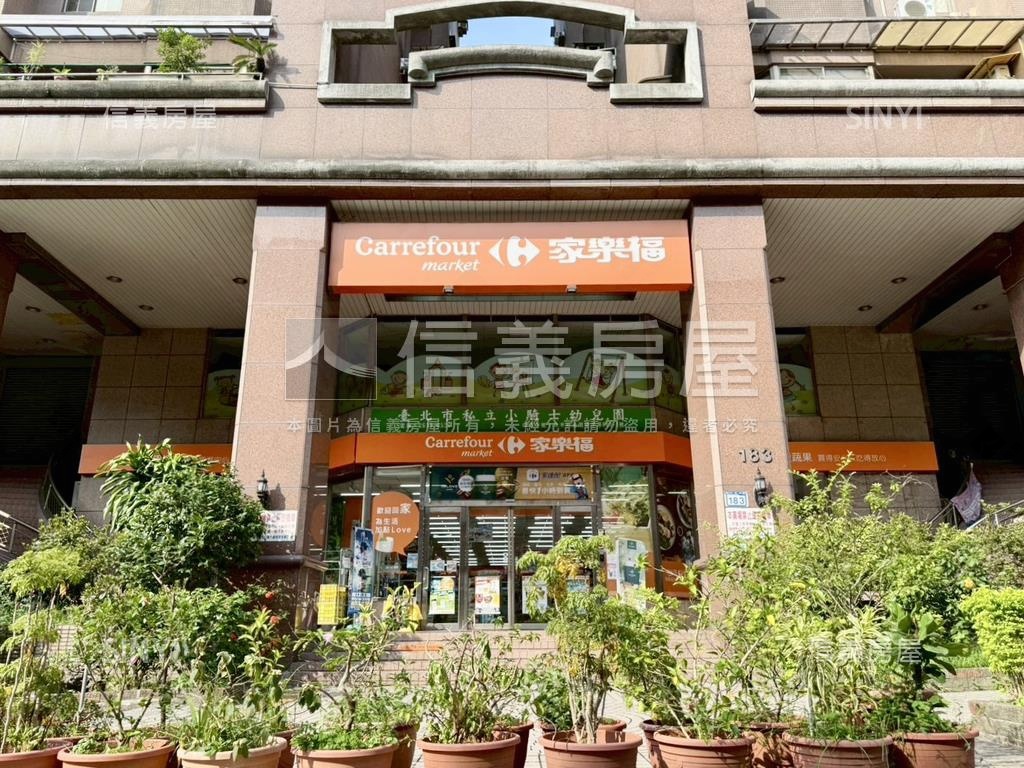 玉成公園旁低總價塔式車位房屋室內格局與周邊環境