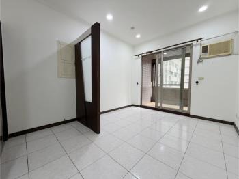 亞東‧高爾夫世界兩房車位