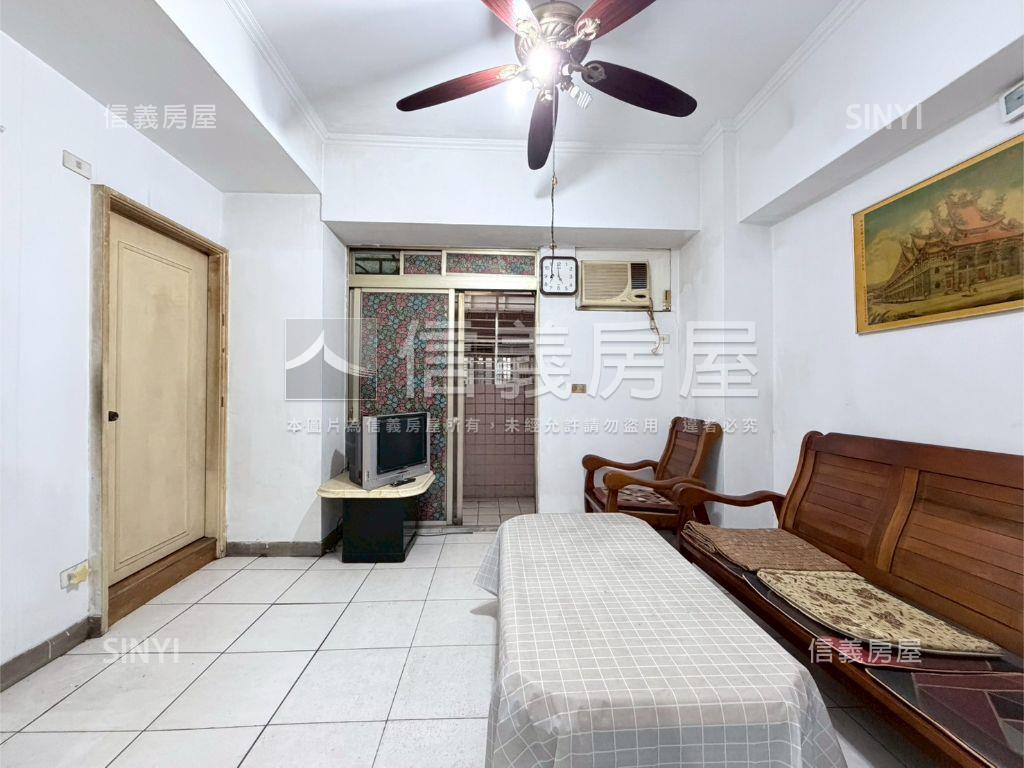 ☆金城方正電梯三房房屋室內格局與周邊環境