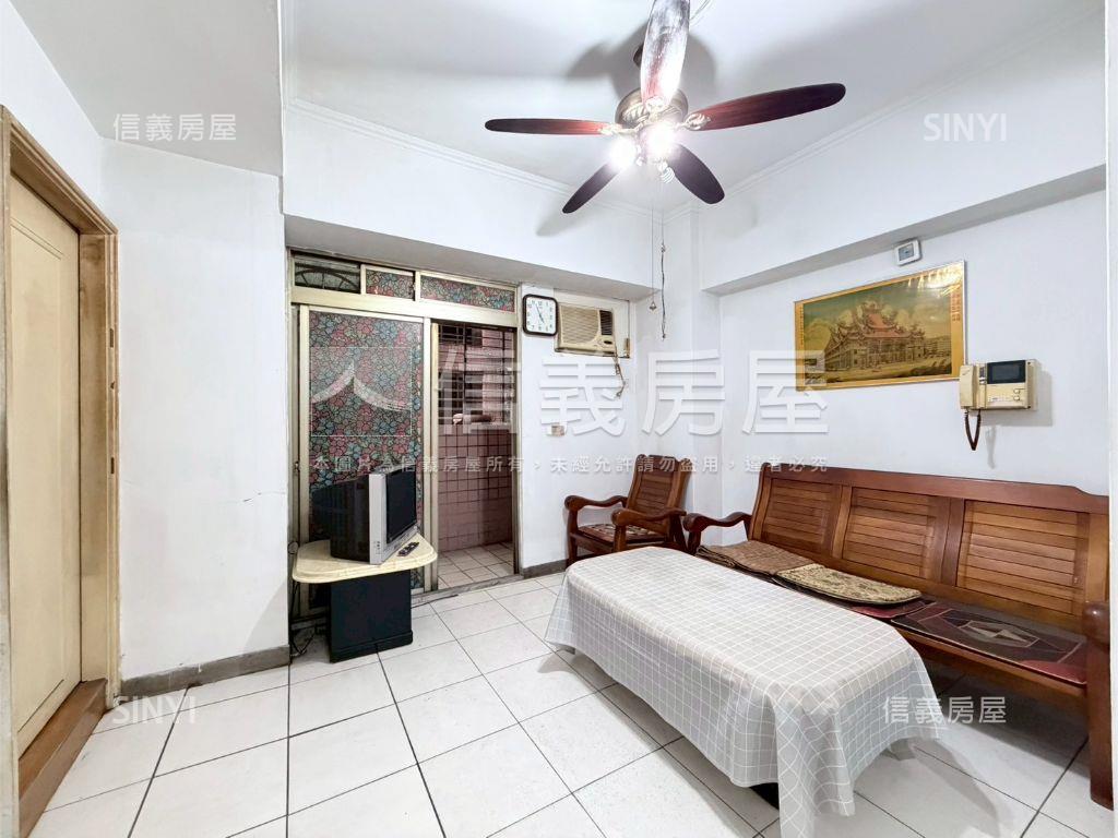 ☆金城方正電梯三房房屋室內格局與周邊環境