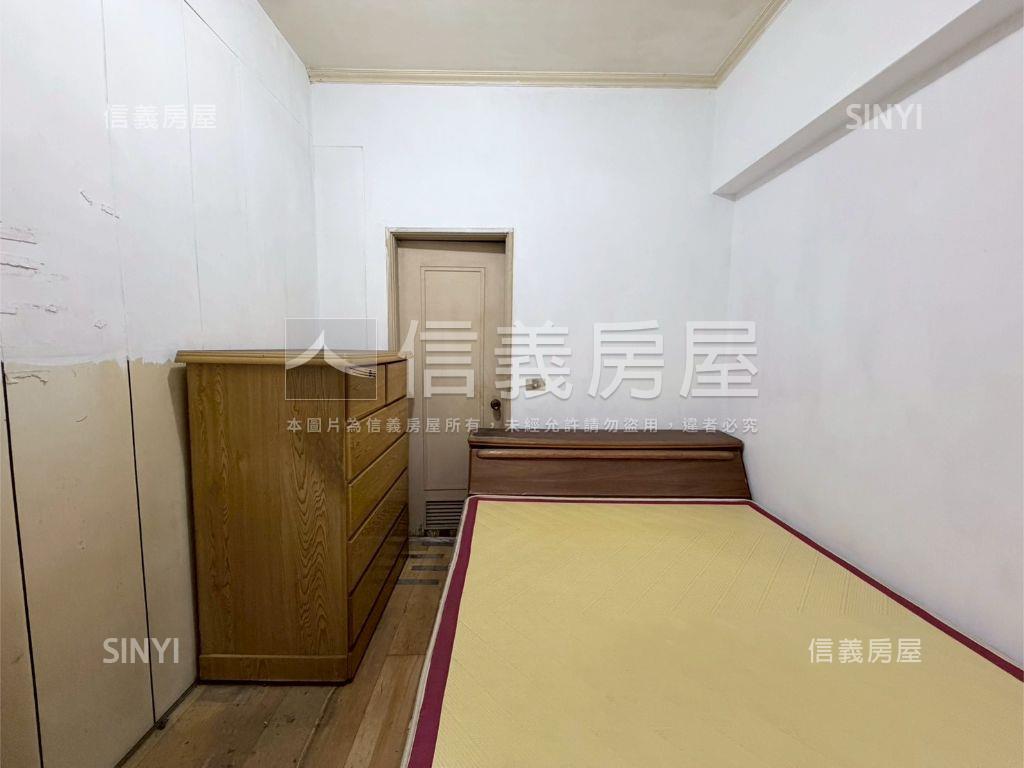 ☆金城方正電梯三房房屋室內格局與周邊環境