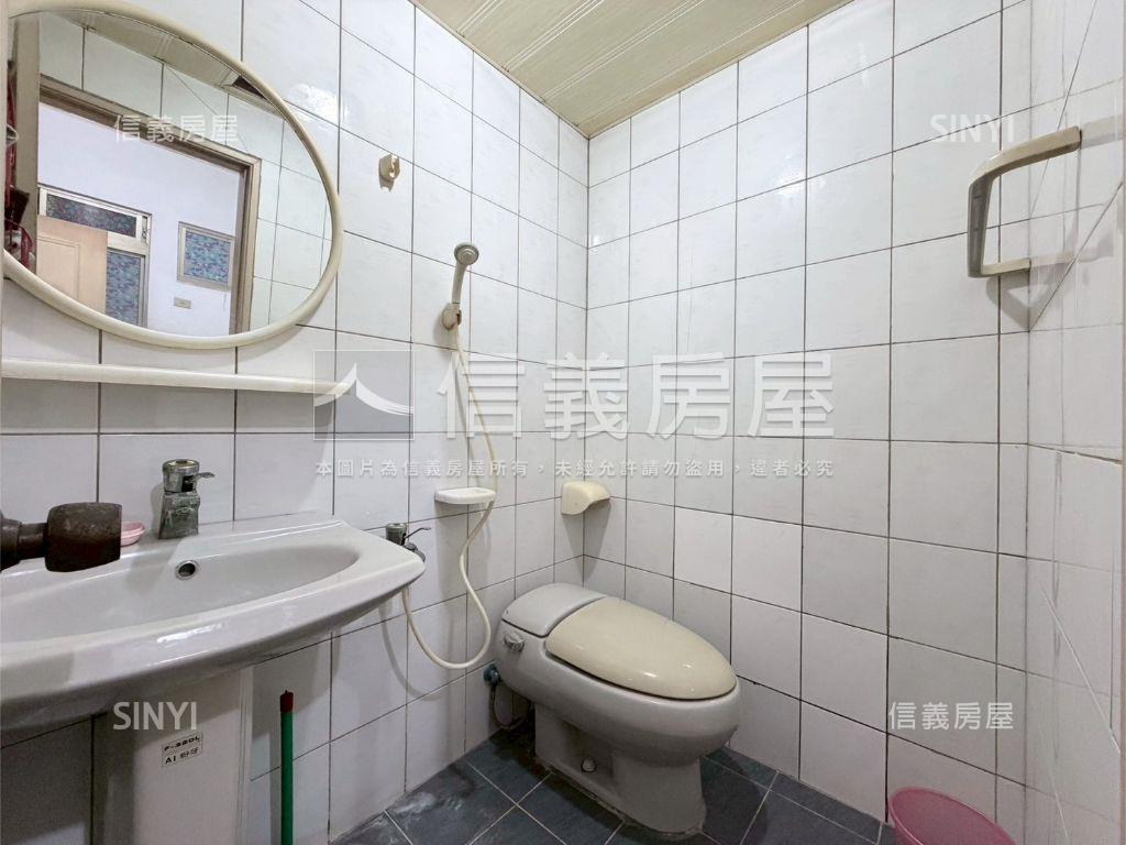 ☆金城方正電梯三房房屋室內格局與周邊環境