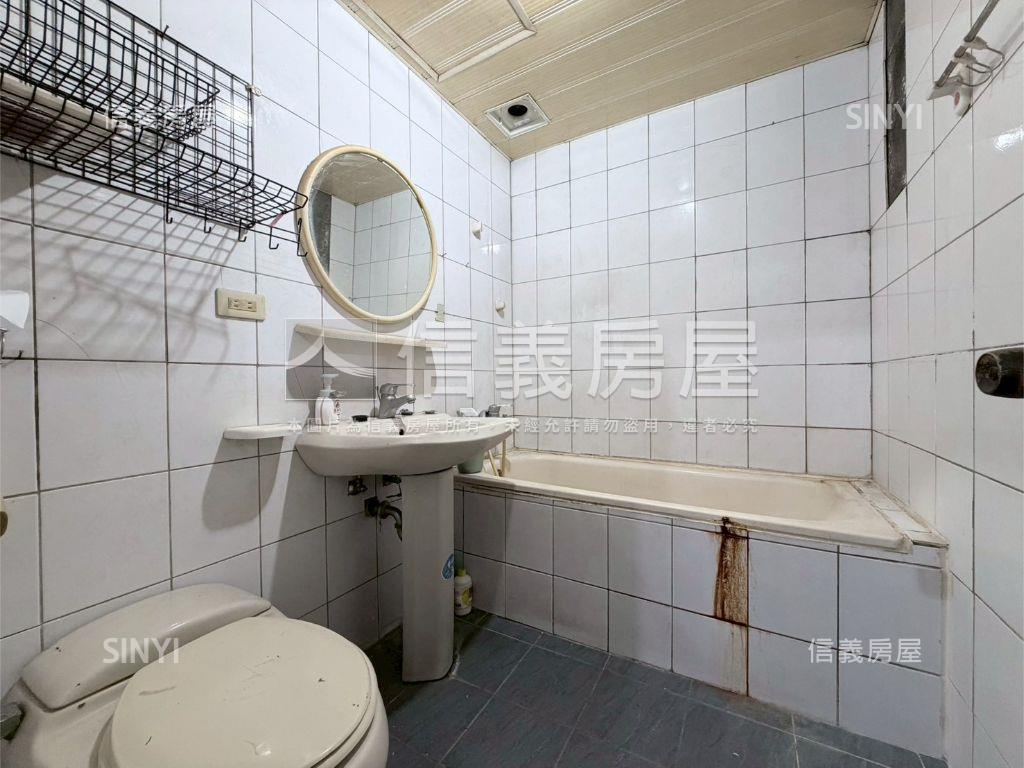 ☆金城方正電梯三房房屋室內格局與周邊環境