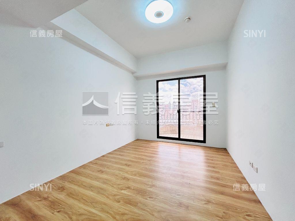 中悅璞園珍稀山景美宅兩房房屋室內格局與周邊環境