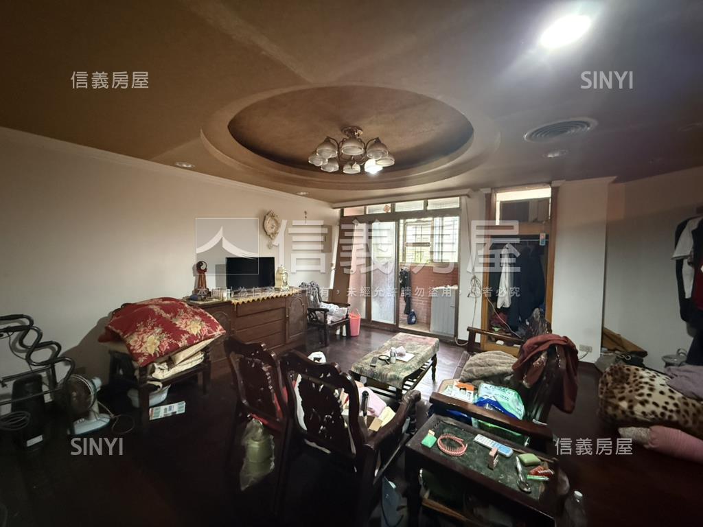烏日黃金三角透店房屋室內格局與周邊環境