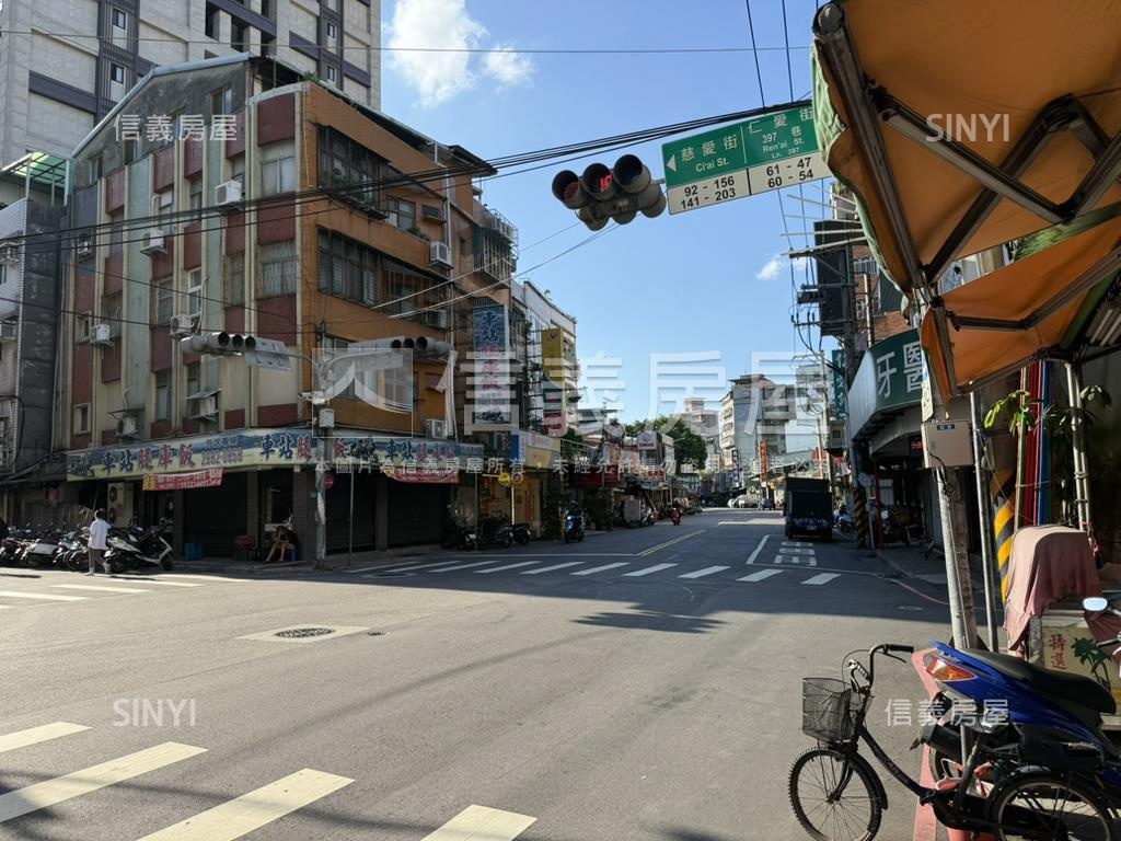 正馬路三面採光頂加公寓房屋室內格局與周邊環境