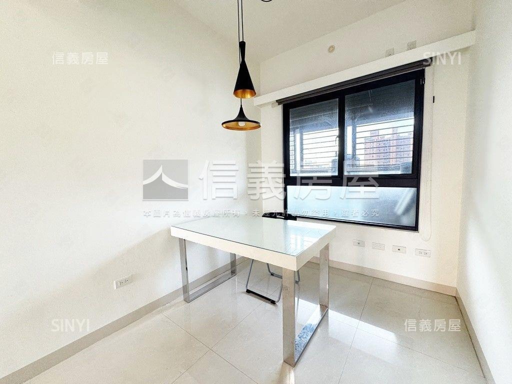 ⭐近公園捷運３房附車位房屋室內格局與周邊環境