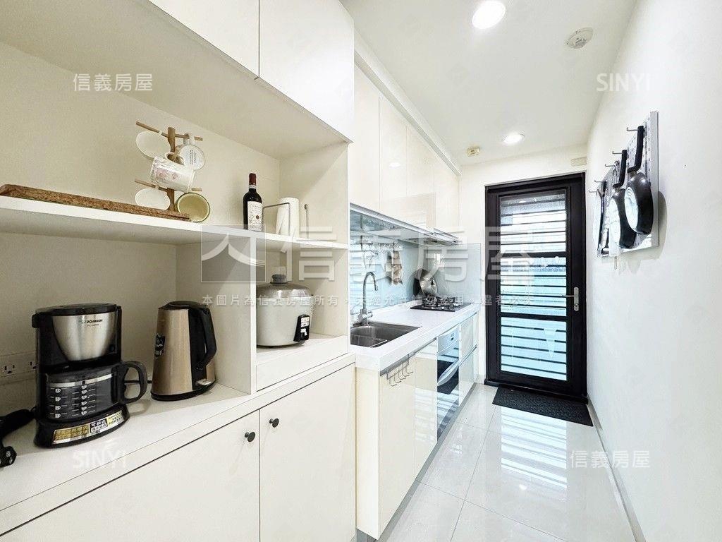 ⭐近公園捷運３房附車位房屋室內格局與周邊環境