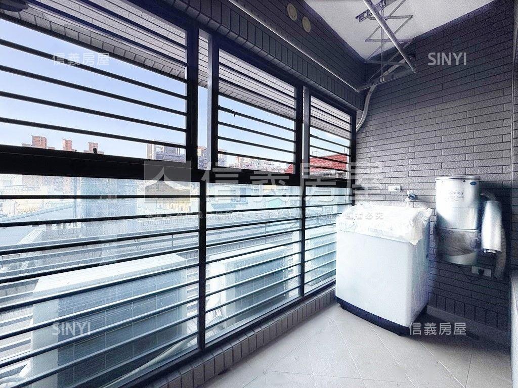 ⭐近公園捷運３房附車位房屋室內格局與周邊環境