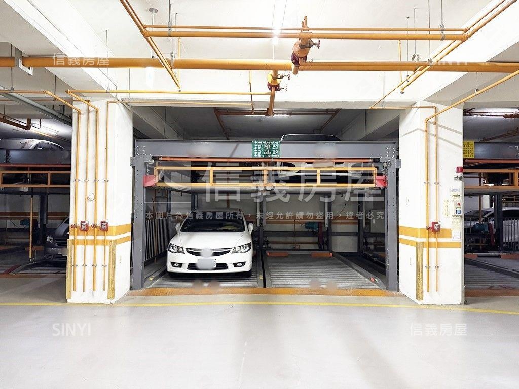 ⭐近公園捷運３房附車位房屋室內格局與周邊環境