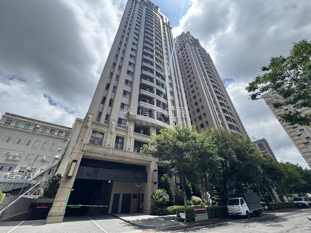 泰若天成三房平車磅礡登場房屋室內格局與周邊環境