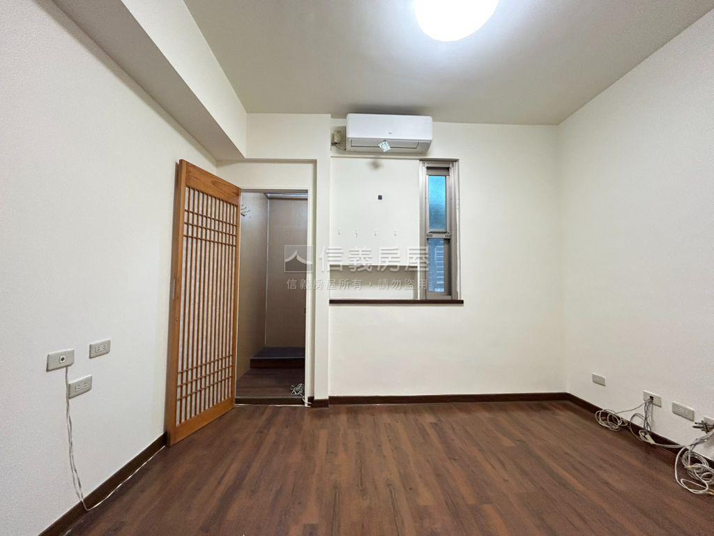 新接★福虎★捷運邊間三樓房屋室內格局與周邊環境