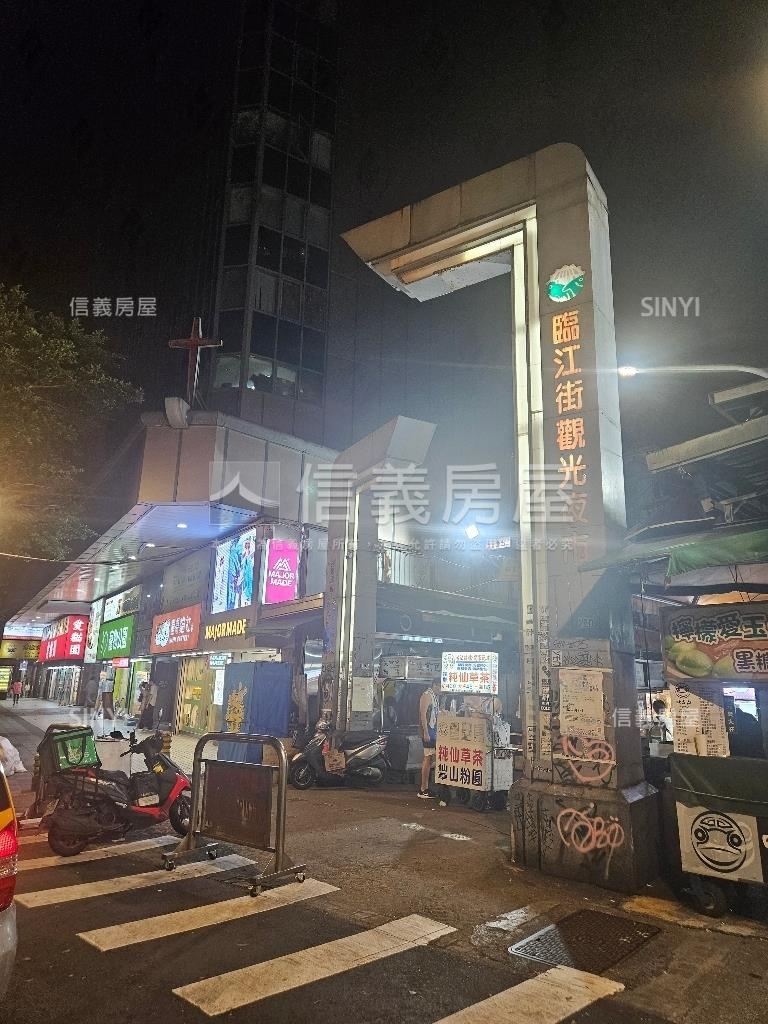 ＡＡ臨江透天金店面房屋室內格局與周邊環境