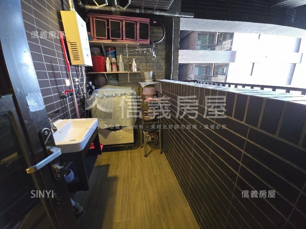 【鳳凰花園】景觀高樓三房房屋室內格局與周邊環境