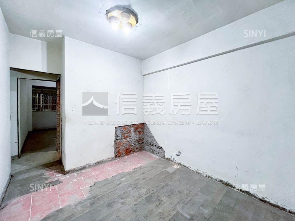 低總價３房２樓美寓房屋室內格局與周邊環境