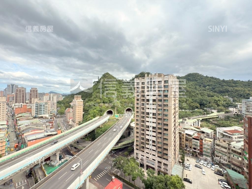 碧潭有約綠意美屋房屋室內格局與周邊環境