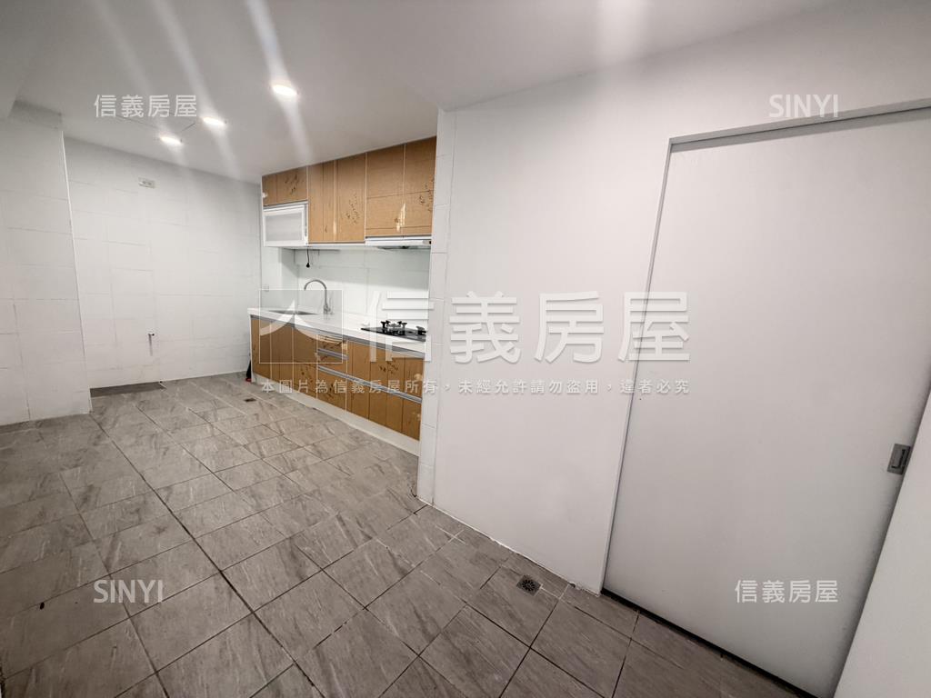 內壢｜稀有一樓庭院戶房屋室內格局與周邊環境