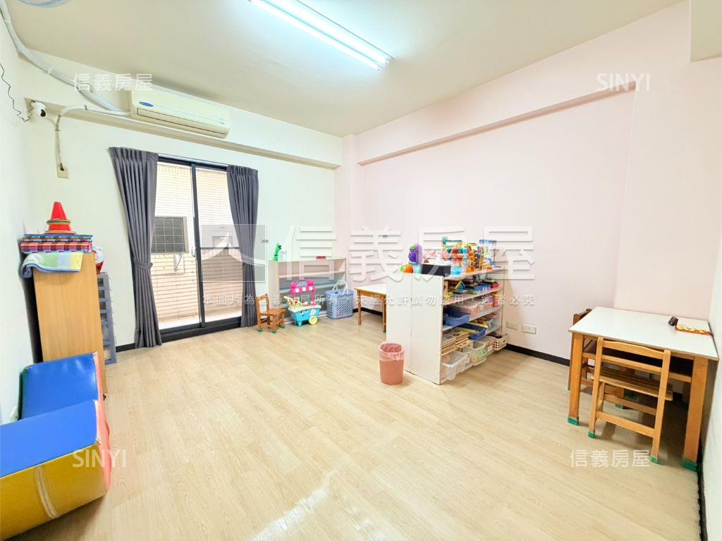 新光重劃區臨路優質透店房屋室內格局與周邊環境