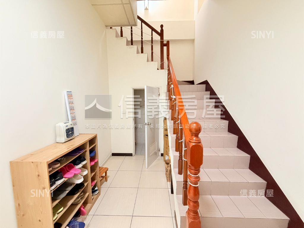 新光重劃區臨路優質透店房屋室內格局與周邊環境