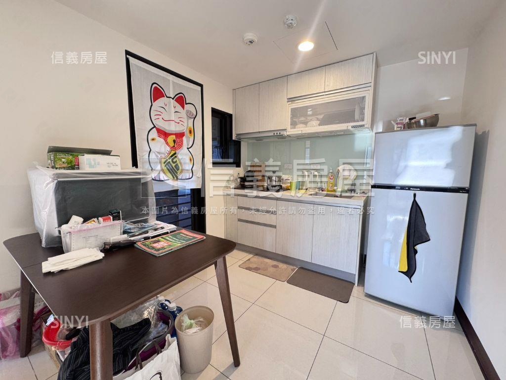 青埔書法公園２房車位房屋室內格局與周邊環境