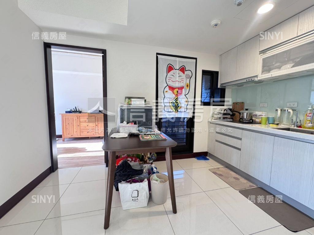 青埔書法公園２房車位房屋室內格局與周邊環境