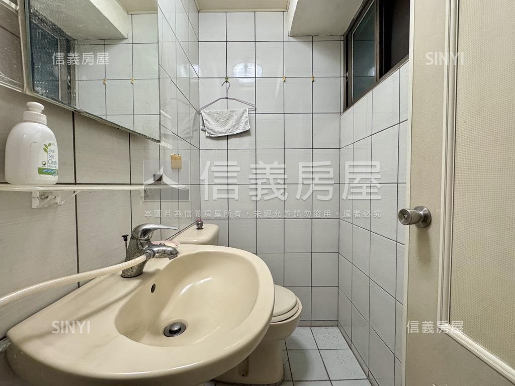 近南紡好規劃兩房附平面車房屋室內格局與周邊環境