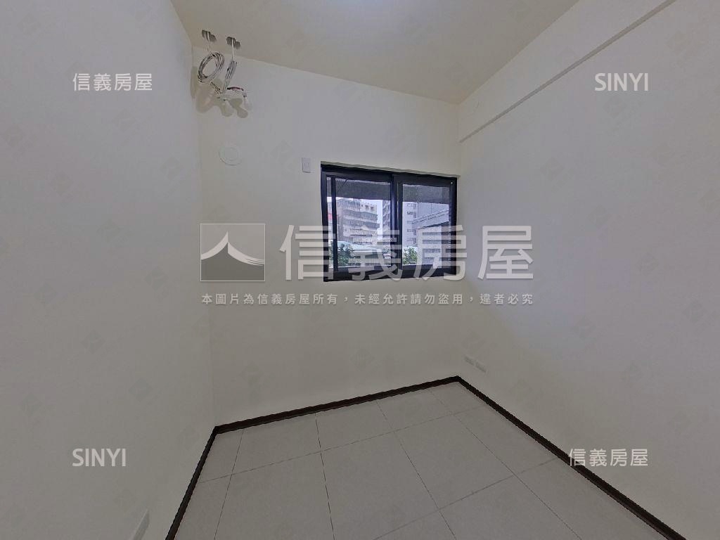 城閱露臺毛孩天堂房屋室內格局與周邊環境