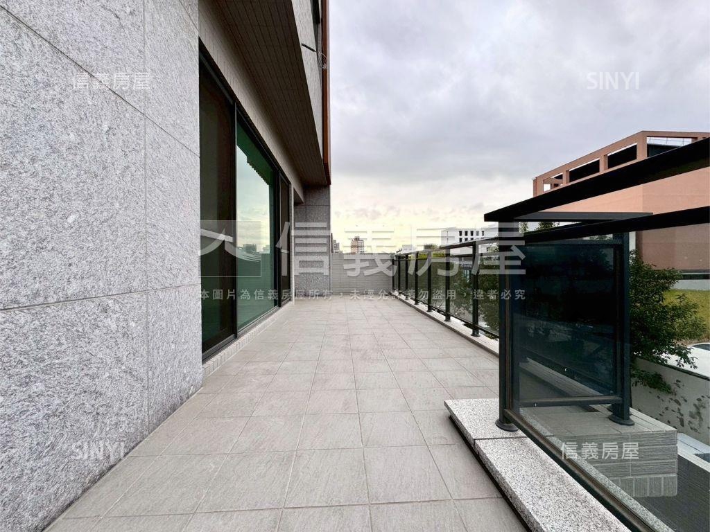 １４期美和段全新角間別墅房屋室內格局與周邊環境