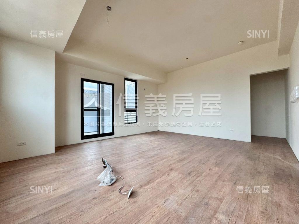 １４期美和段全新角間別墅房屋室內格局與周邊環境