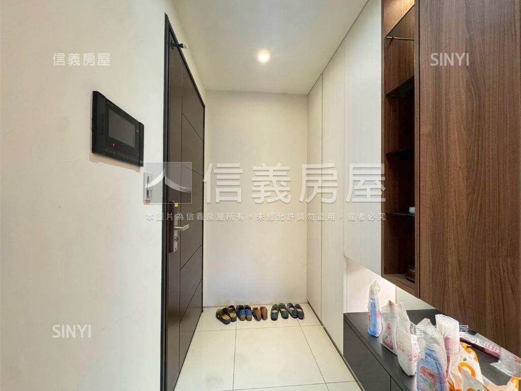 三本公園露台戶三房雙車位房屋室內格局與周邊環境