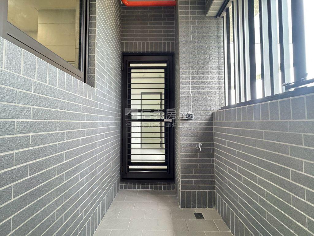 之見築高樓美景三房平車房屋室內格局與周邊環境