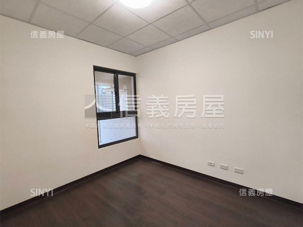 六月次頂樓三房平車房屋室內格局與周邊環境