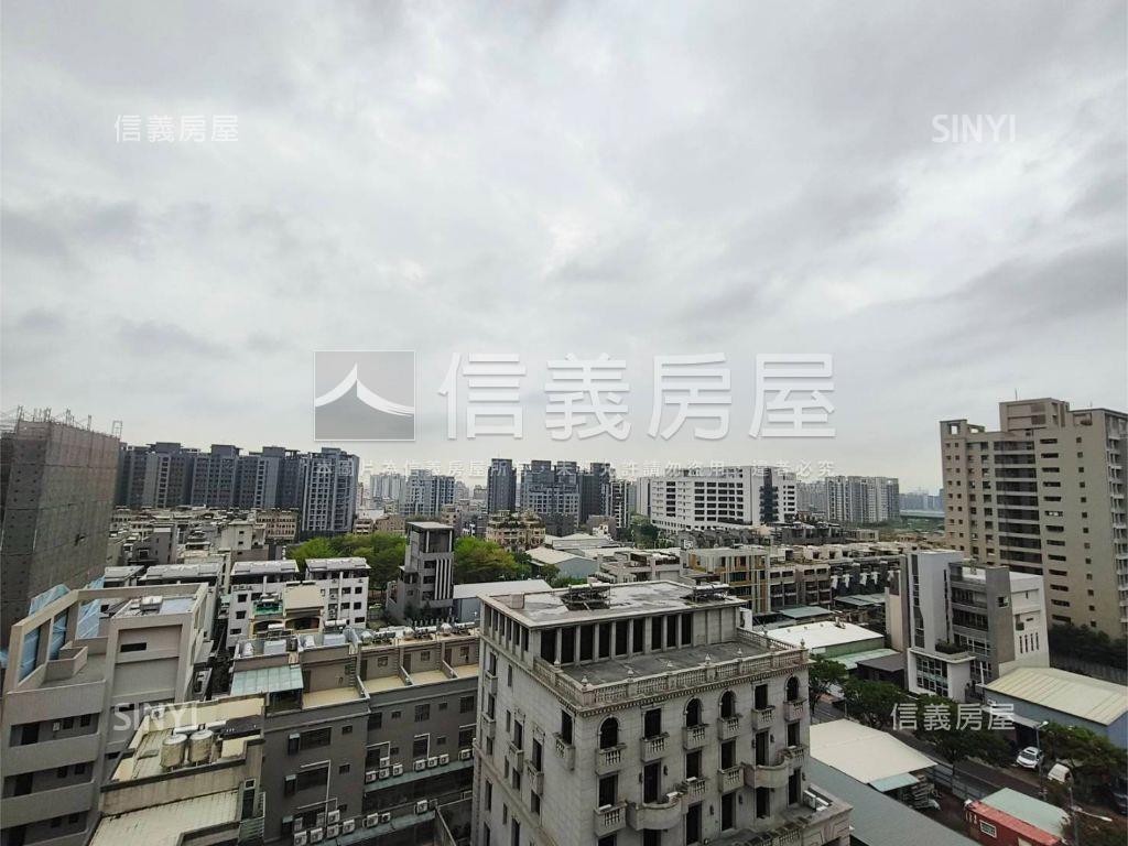 六月次頂樓三房平車房屋室內格局與周邊環境