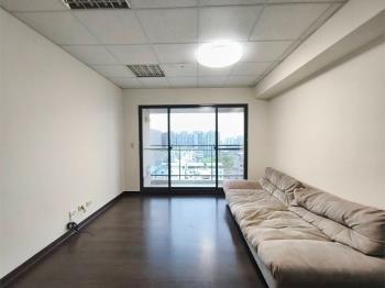 六月次頂樓三房平車