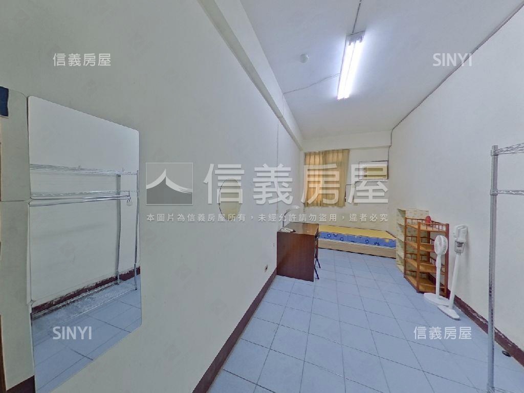 南屯路一段可營登透店房屋室內格局與周邊環境